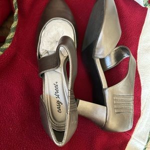 Brand New Silver Heels size 10